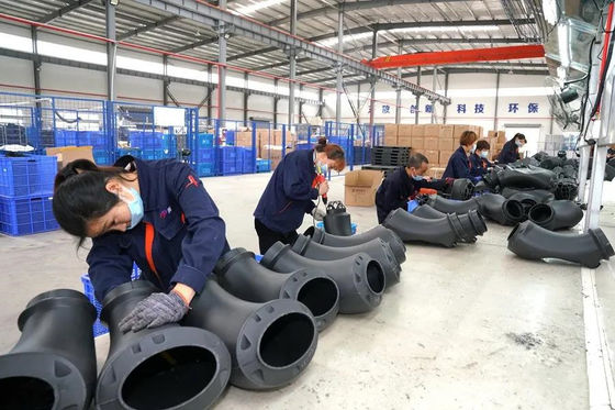 ชิ้นส่วนสํารองรถบรรทุก Shacman DZ93189723020 ไฟหน้าด้านขวา F3000 ส่วนสํารองรถบรรทุกหนัก