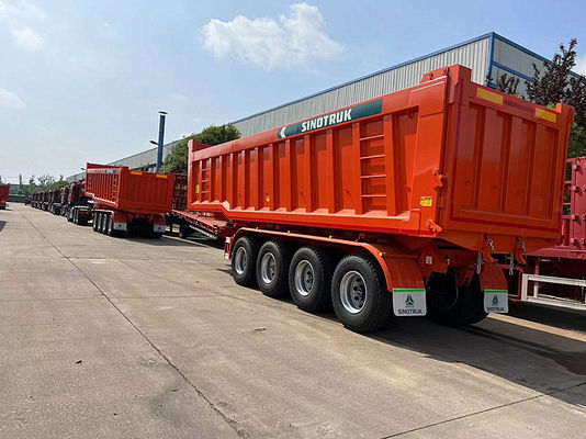 เครื่องยนต์เวชไชย คอนเทนเนอร์ที่ปรับแต่งได้ และแทรกเตอร์เตียงเรียบ รถบรรทุกถัง